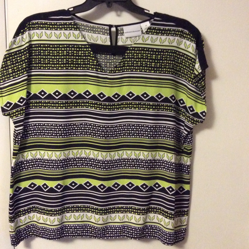 ALFRED DUNNER LADIES TOP SIZE 18
